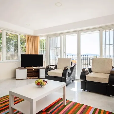 Daire Burcu Residence, Magnificent Sea View, Cozy, Free Otopark, Free Wifi Bodrum
